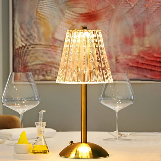 Wireless Table Lamp – Front Angle Natural White Setting – Tavellix