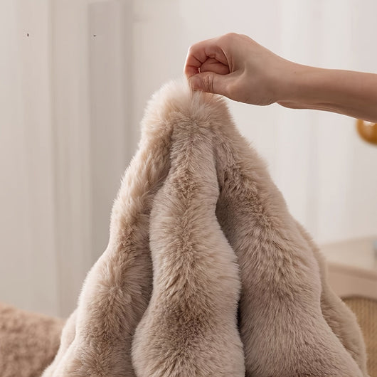Round Bubble Rug – Living Room Accent Setting – Tavellix