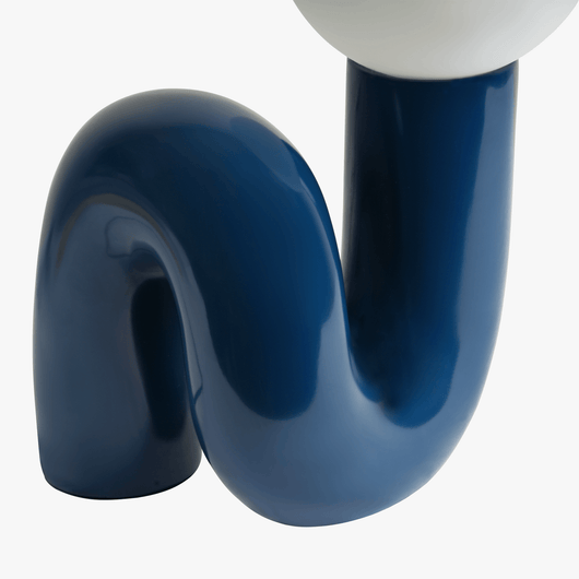 Sculptural Table Lamp – Midnight Blue Resin Base Close-Up – Tavellix