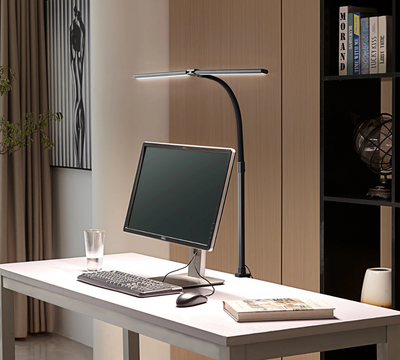 Slim LED Desk Lamp – Light Bar Close-Up 80cm – Tavellix