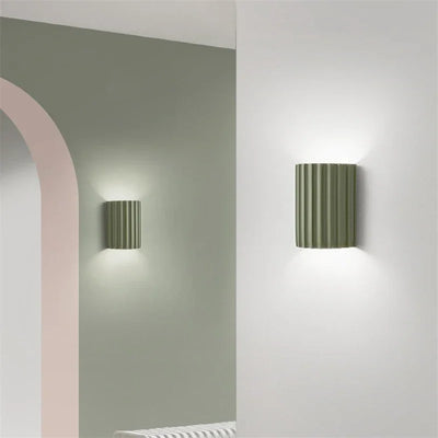 Resin Wall Light – Up & Down Ambient Glow – Ribbed Sculptural Wall Sconce for Bedroom Hallway Living Room