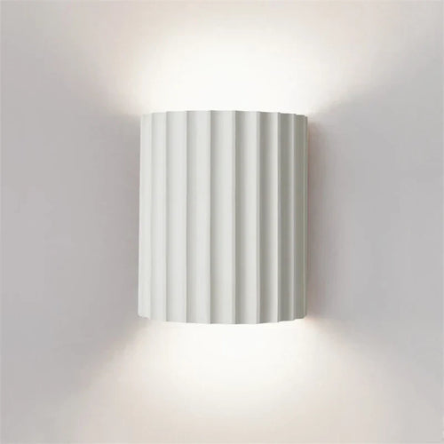 Resin Wall Light – Up & Down Ambient Glow – Ribbed Sculptural Wall Sconce for Bedroom Hallway Living Room