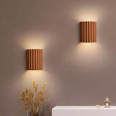 Resin Wall Light – Up & Down Ambient Glow – Ribbed Sculptural Wall Sconce for Bedroom Hallway Living Room
