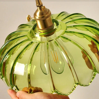 Glass Pendant Light – Retro Dining Room Setting – Tavellix